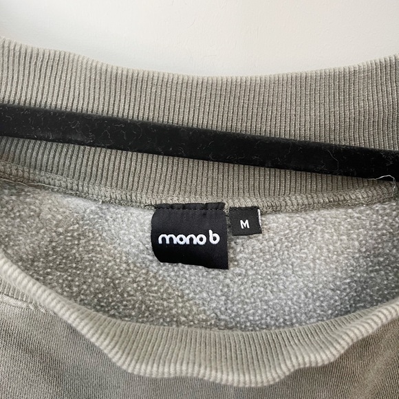 Mono B Gray Off Shoulder Faded Athleisure Sweatshirt Size Medium - Picture 4 of 10